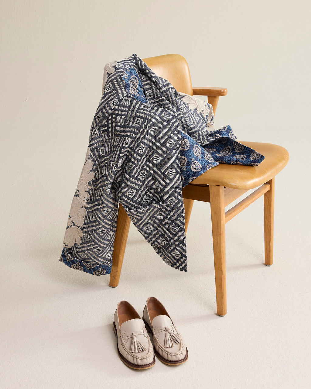 Reversible jasje met borduur