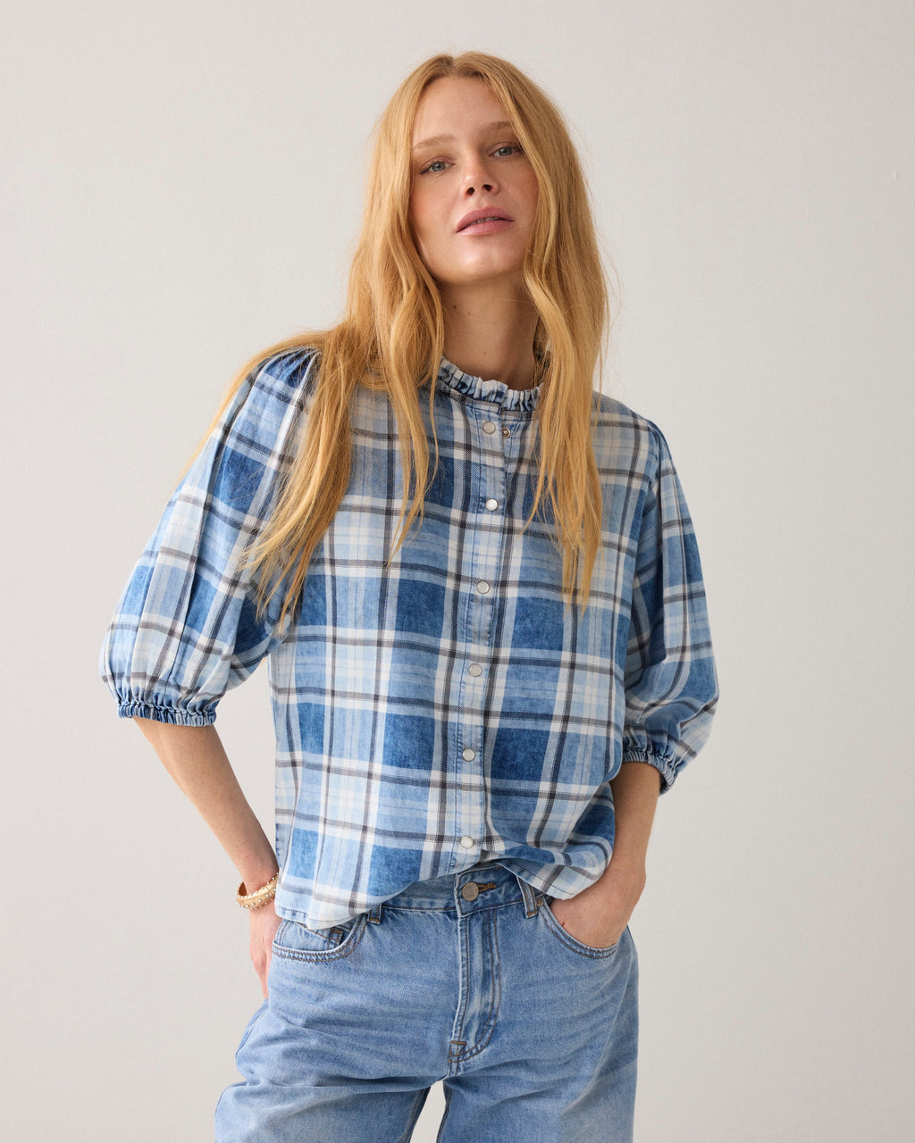 Ruitjesblouse met pofmouw