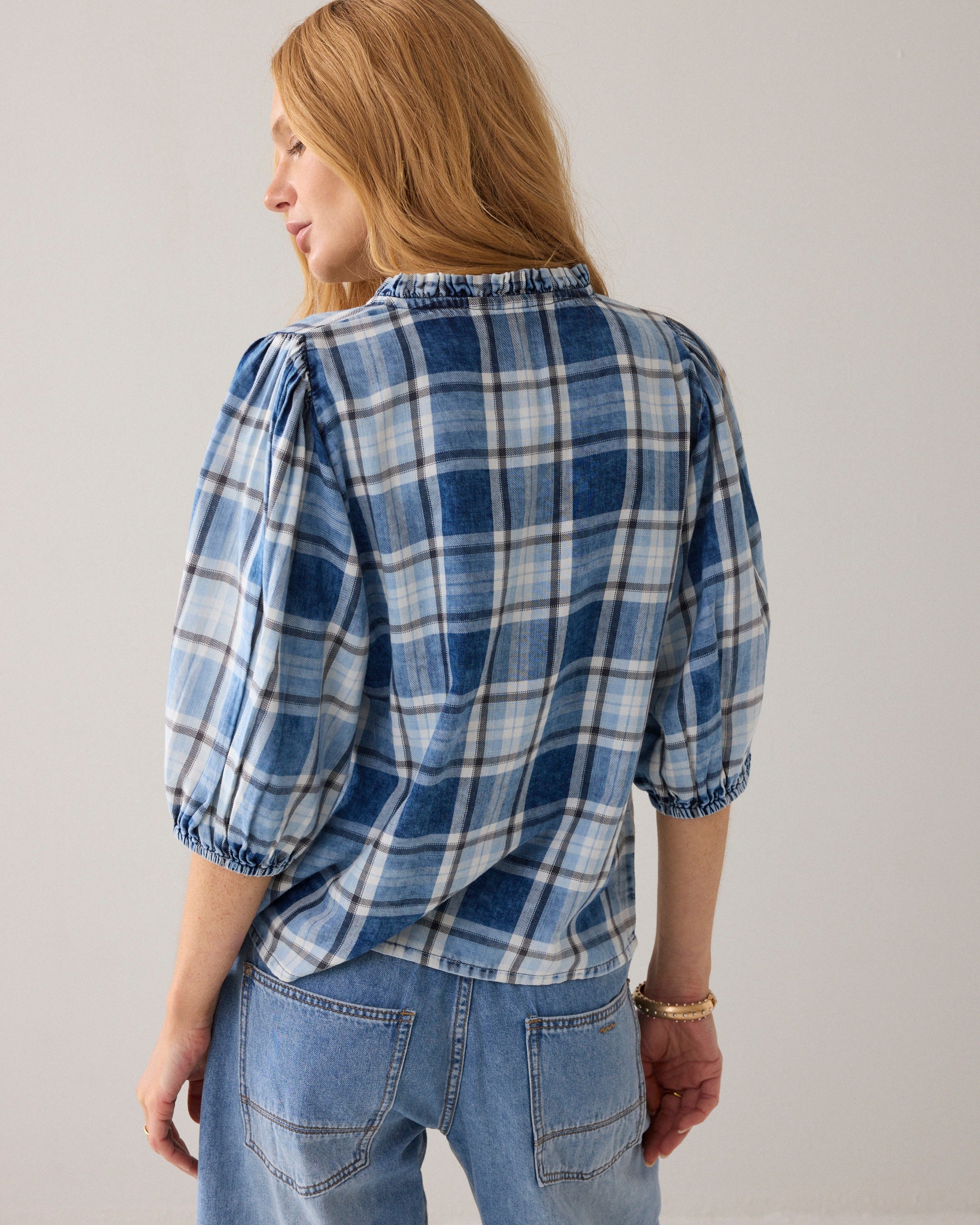 Ruitjesblouse met pofmouw