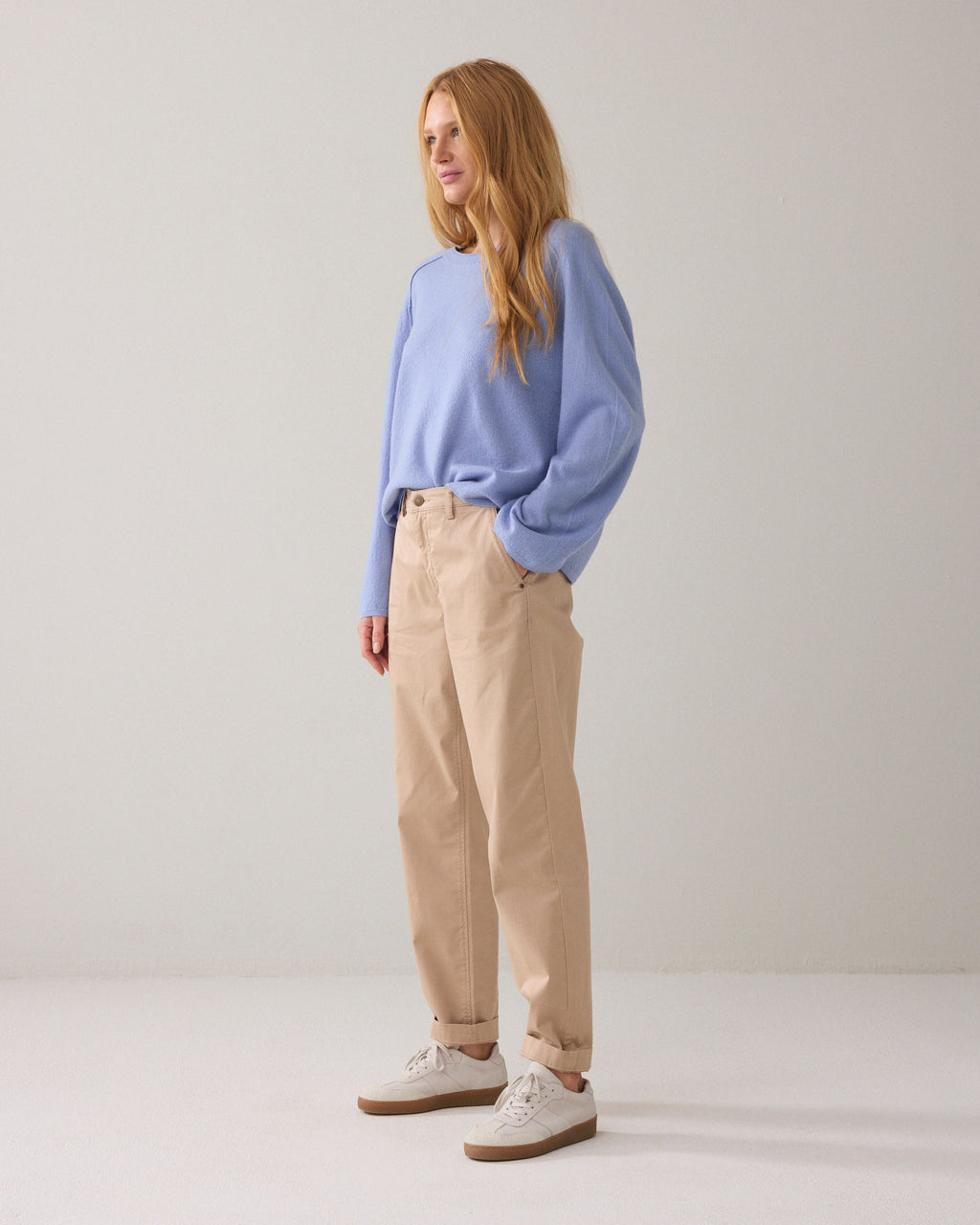 Slim chino satijngeweven