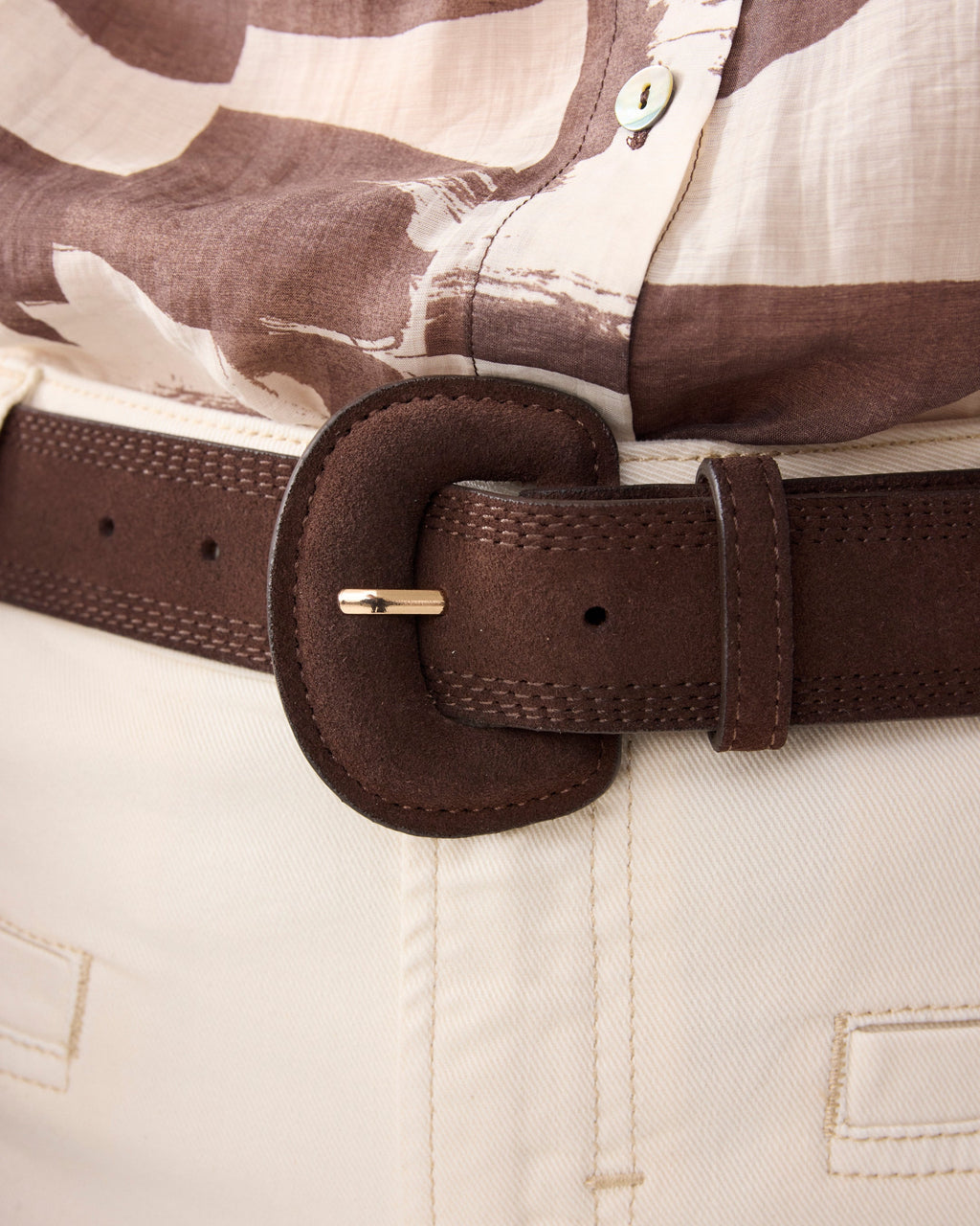Suède riem met grote gesp